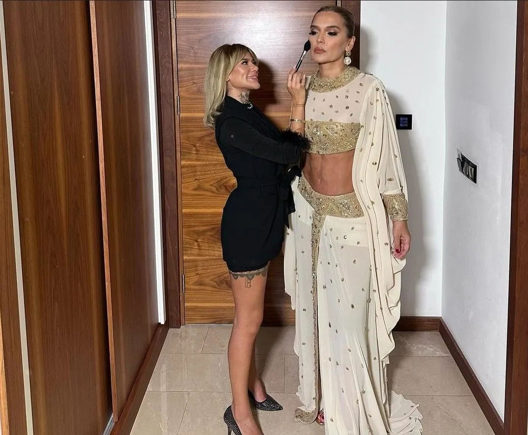 Zayıflama iğnesi yaptıran Demet Akalın: Bir daha ayağa kalkamayacağım sandım