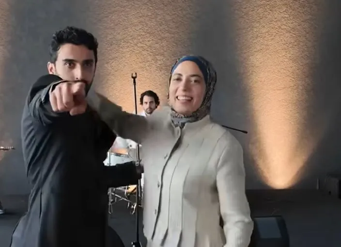 Kızılcık Şerbeti'nden yeni eğlenceli kamera arkası görüntüleri yayınlandı