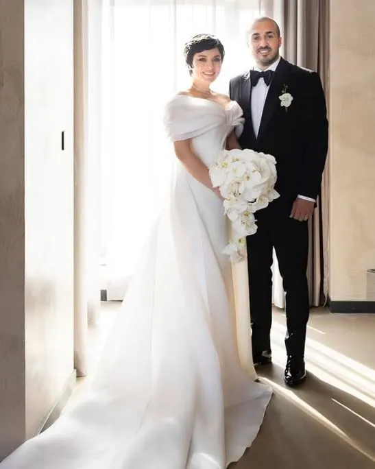 Ezgi Mola, oğlu can ile yeni pozunu paylaştı