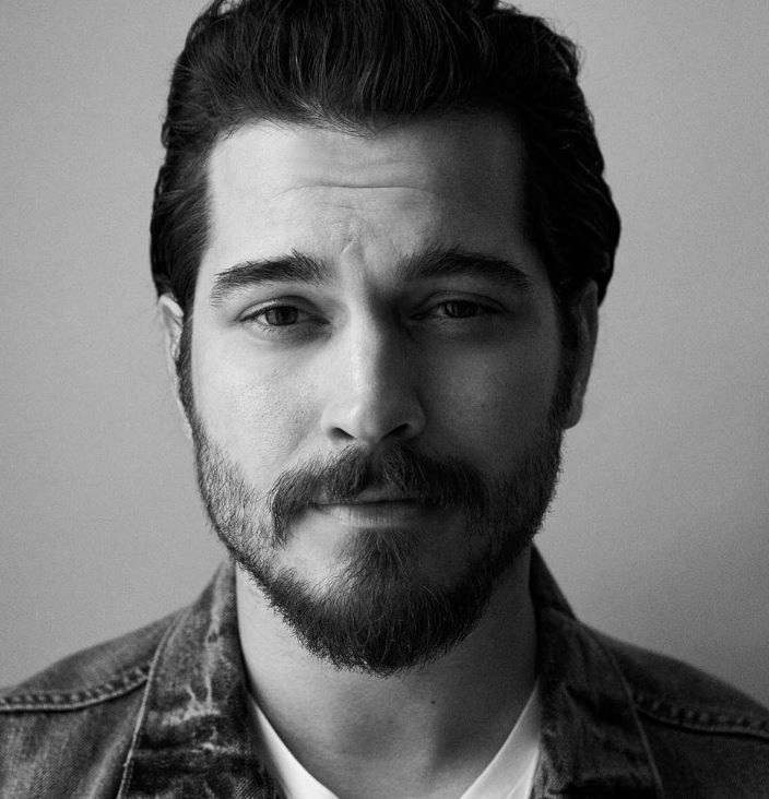 Yılın aşk sürprizi! Çağatay Ulusoy'un gönlünü Aslıhan Malbora'ya kaptırdığı iddia edildi