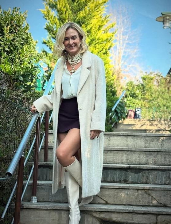 Ceyda Düvenci köye taş ev yaptırdı! Düvenci'nin doğanın içindeki taş evini görenler hayran kaldı