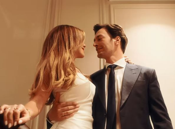 Evlilik yolunda ilk adımı attılar... Feyyaz Şerifoğlu ve Merve Dinçkol nişanlandı