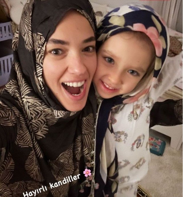 Seda Bakan ve kızı Leyla'dan kandil paylaşımı