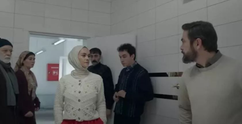 Gassal dizisinin 2. sezonuna dahil olan Hande Soral: Gasilhanede çalıştım, cansız bir manken üzerinden yıkamayı öğrendim