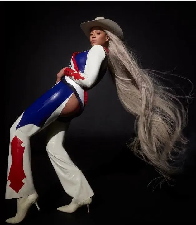 Bir Beyoncé imzası: Assless Chaps (kalçayı açıkta bırakan pantolon) trendi