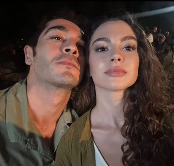 Burak Deniz'den Bir Gece Masalı'ndaki partneri Su Burcu Yazgı Coşkun'a övgü: Çok tatlı, yetenekli ve zeki Burak Deniz'den Bir Gece Masalı'ndaki partneri Su Burcu Yazgı Coşkun'a övgü: Çok tatlı, yetenekli ve zeki