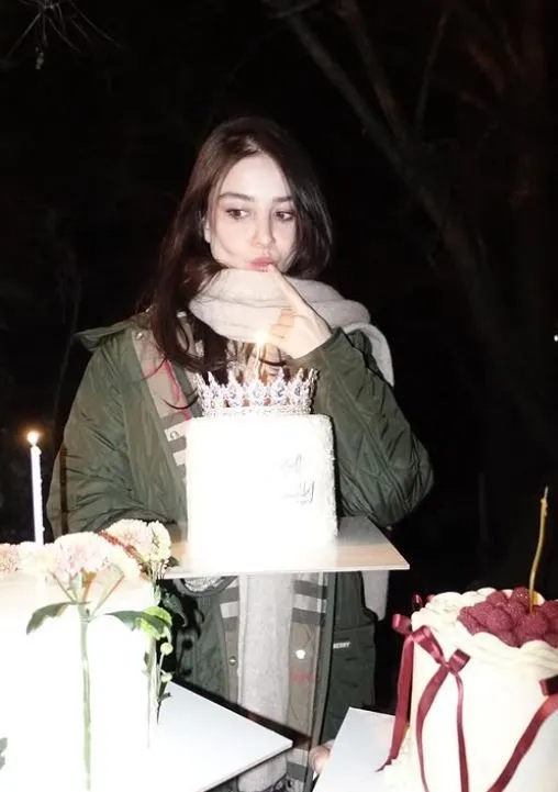Serkan Çayoğlu'ndan eşi Özge Gürel'e romantik kutlama: "İyi ki doğdun sevgilim, nasıl seviyorum anlatılmaz"