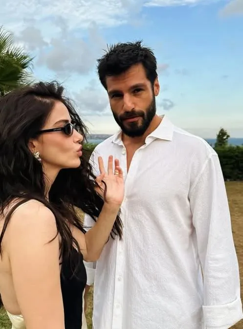 Serkan Çayoğlu'ndan eşi Özge Gürel'e romantik kutlama: "İyi ki doğdun sevgilim, nasıl seviyorum anlatılmaz"
