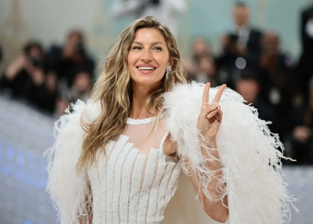 Ünlü model Gisele Bündchen üçüncü kez anne oldu