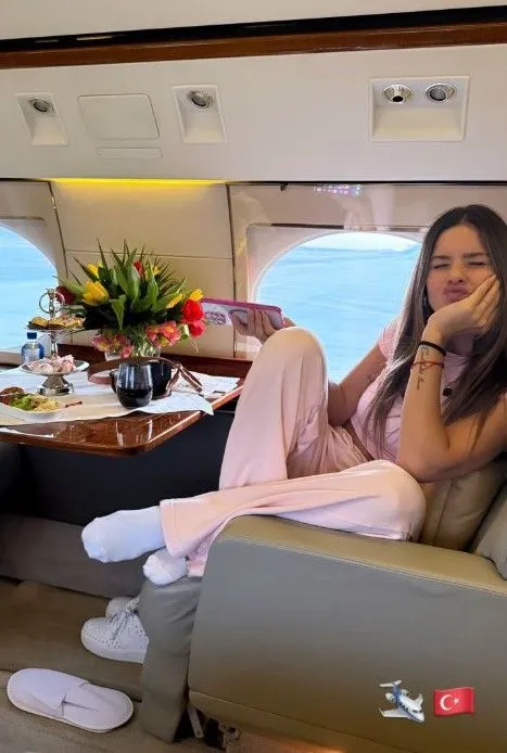 China Suarez, Icardi'nin para karşılığı tuttuğu iddiasını böyle ti'ye aldı