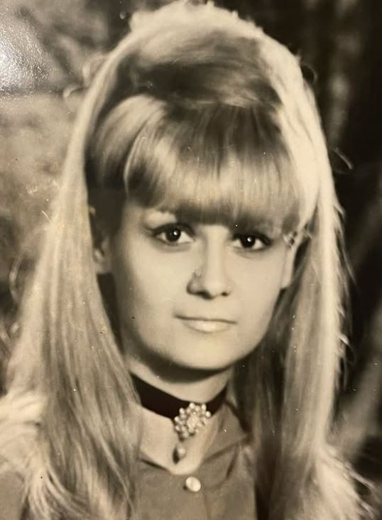 Oyuncu Pınar Altuğ annesini doğum gününde andı: "İyi ki doğmuşsun güzel annem, iyi ki senin kızın olmuşum"