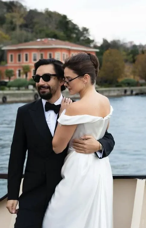 Alina Boz ve Umut Evirgen'den Sevgililer Günü paylaşımı