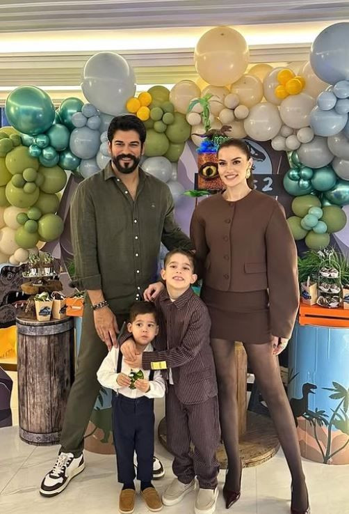Fahriye Evcen ile Burak Özçivit'in oğlu Kerem Özçivit'e 2. yaş partisi: Çiçek kokulu oğlum...