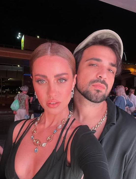 Derya Uluğ'a sevgilisi Asil Gök'ten romantik kutlama: "Sen benim her şeyimsin"
