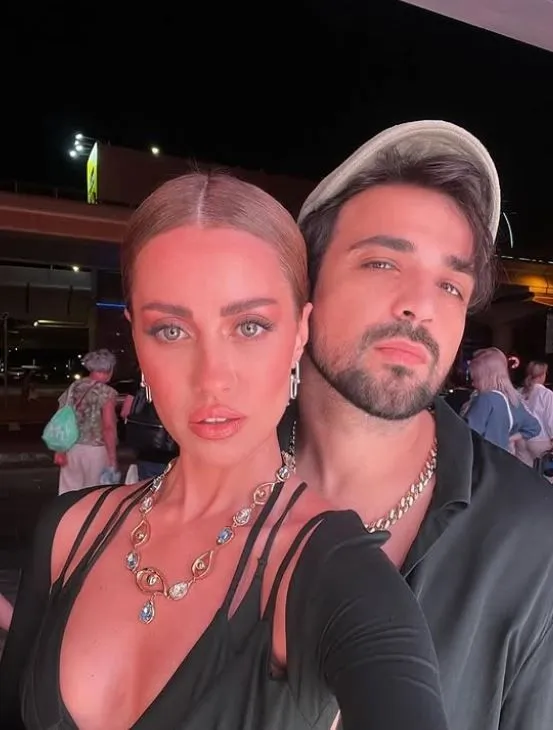 Derya Uluğ'a sevgilisi Asil Gök'ten romantik kutlama: "Sen benim her şeyimsin"