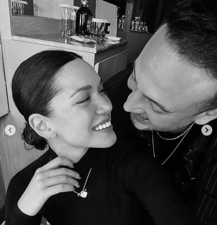 Oğuzhan Koç ve Hazal Subaşı'ndan karda romantizm