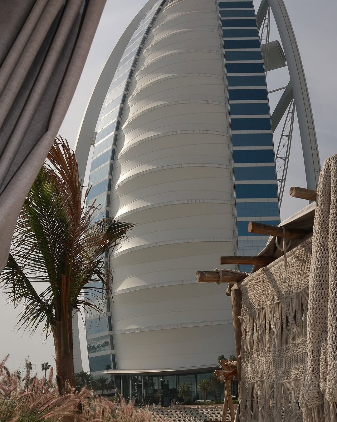 Simay Barlas'tan Dubai çıkartması