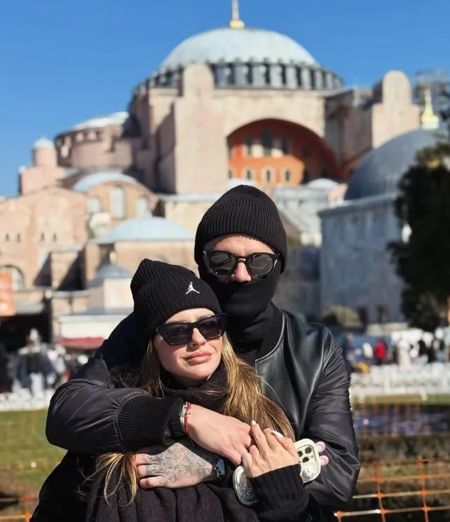 Mauro Icardi, sevgilisi China Suarez ile İstanbul'u gezdi