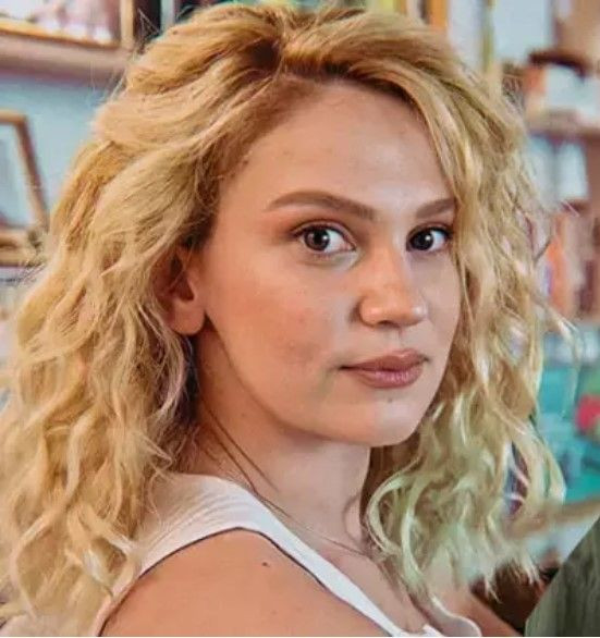 Farah Zeynep Abdullah ve Athena Gökhan aşk mı yaşıyor? Sürpriz yakınlaşma...