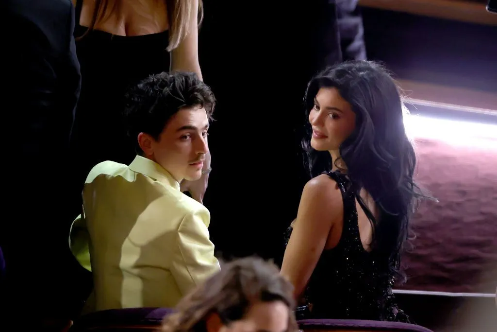 Kylie Jenner ve Timothée Chalamet, Oscar Töreni’nde romantik anlar yaşadı