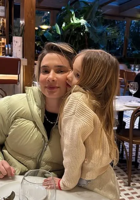 Müge Boz'un yeni aile pozları beğeni topladı