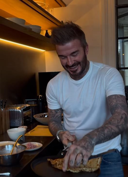 David Beckham, mutfakta hünerlerini sergiledi