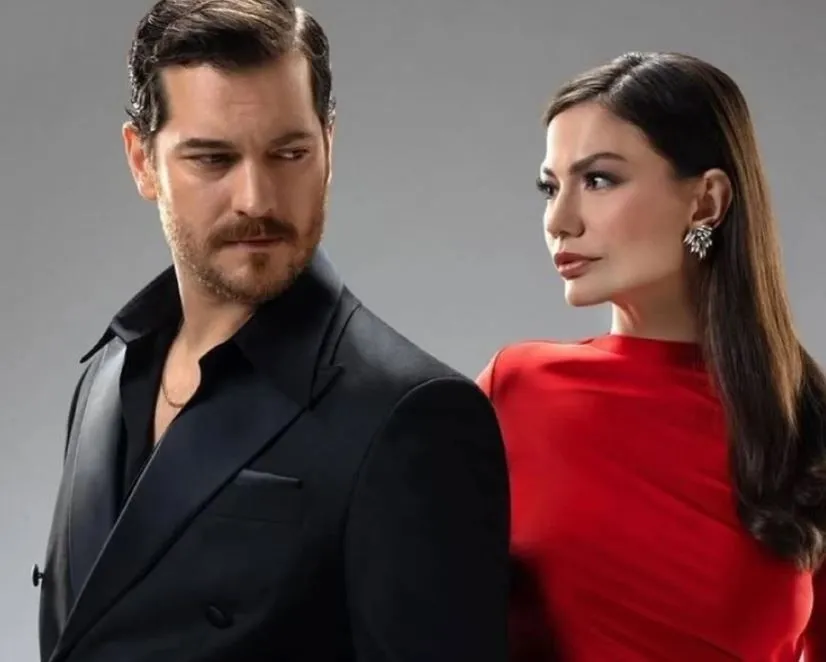 Demet Özdemir’den yeni imaj denemesi! Kısa saçlı haline yorum yağdı