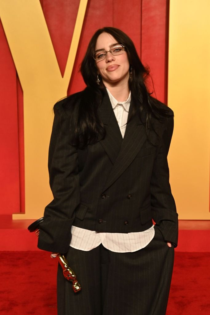 Billie Eilish, 21'inci yüzyılın en başarılı sanatçısı seçildi