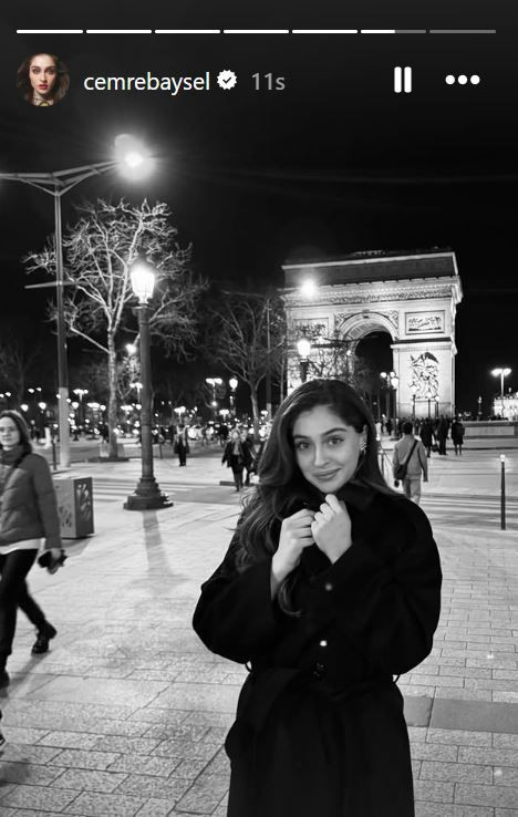 Cemre Baysel, Paris pozlarını paylaştı! Tarzıyla beğeni topladı