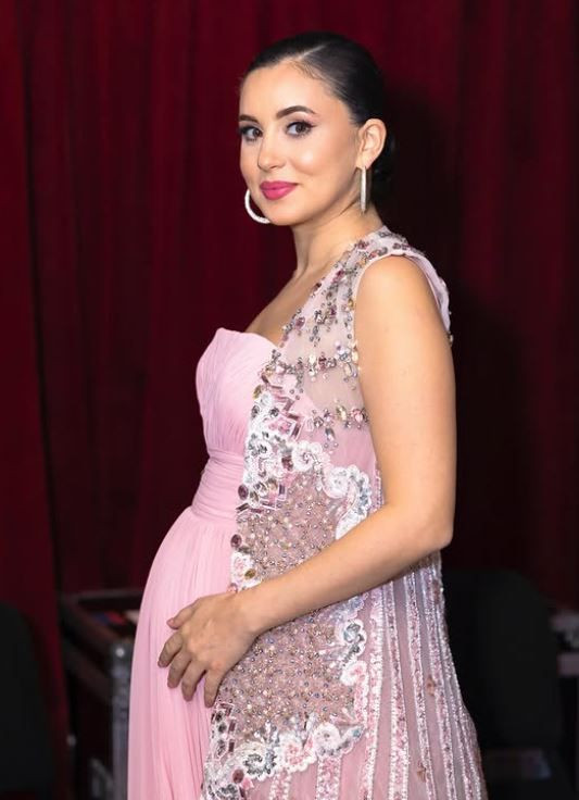Anne olmaya hazırlanan Karsu'dan baby shower partisi