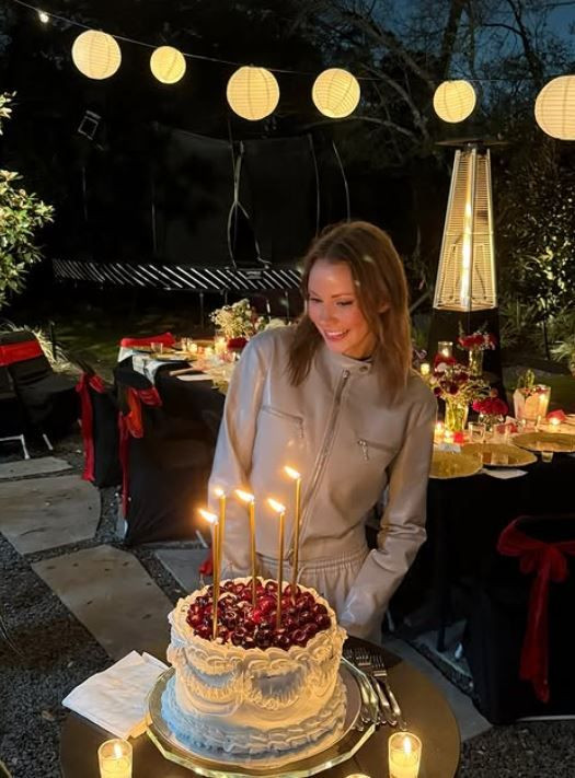 Alperen Şengün'den, sevgilisi Hannah Cherry'e sürpriz doğum günü partisi