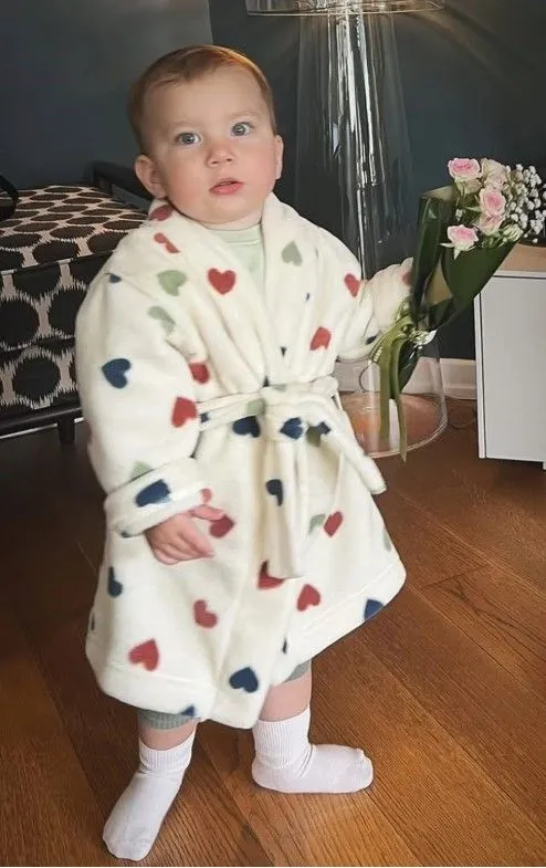 Aslı Enver'den yeni paylaşım! İşte kızı Elay'ın son hali