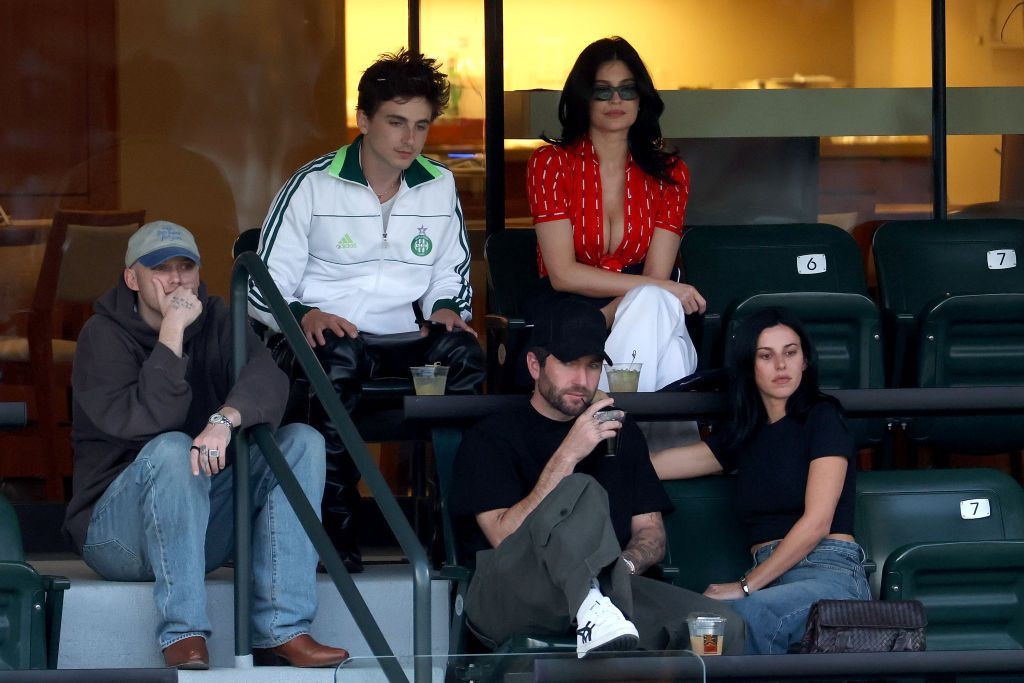 Timothee Chalamet ve Kylie Jenner tenis maçı izlemeye gitti! Romantik halleri dikkat çekti