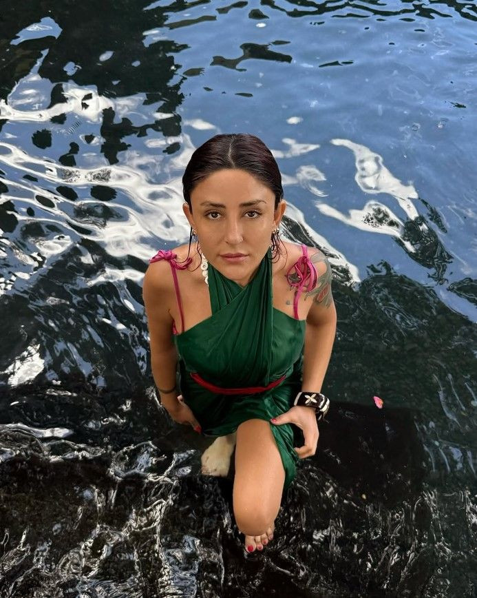 Melek Mosso Bali'de hastanelik oldu! Bali Belly hastalığına yakalandı