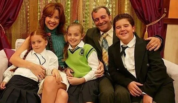 Unutulmaz dizi 'Sihirli Annem' film oluyor! Efsane kadro yeniden buluşuyor