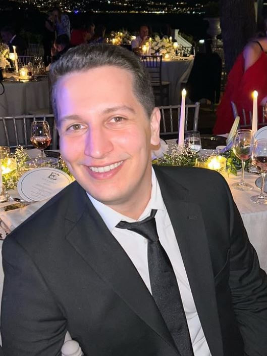 Çağatay Ulusoy kardeşinin doğum gününü kutladı! Yıllar sonra aynı pozu verdiler