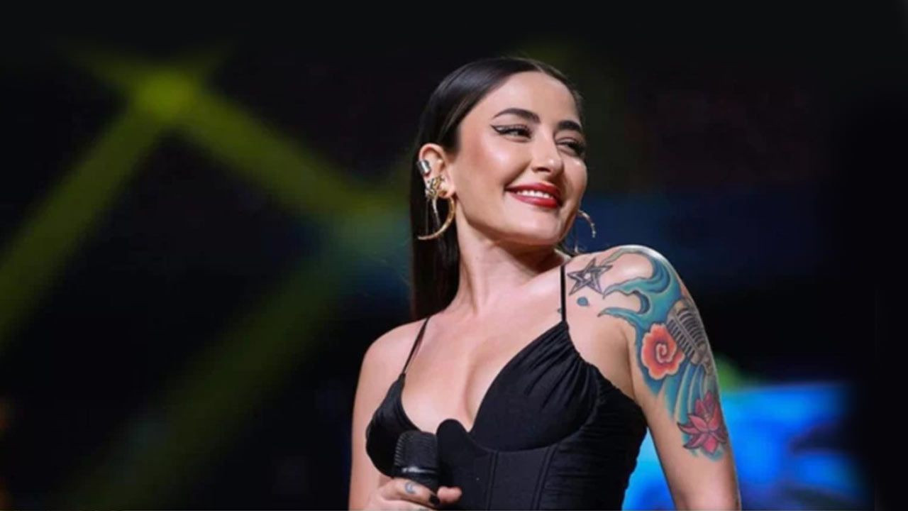 Melek Mosso'ya gelen mesalar çıldırttı: Hala aklım almıyor...