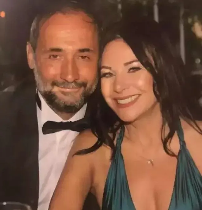 Şenay Gürler'den Dünya şampiyonu olan Semih Saygıner'e: Canım sevgilim yine şampiyon