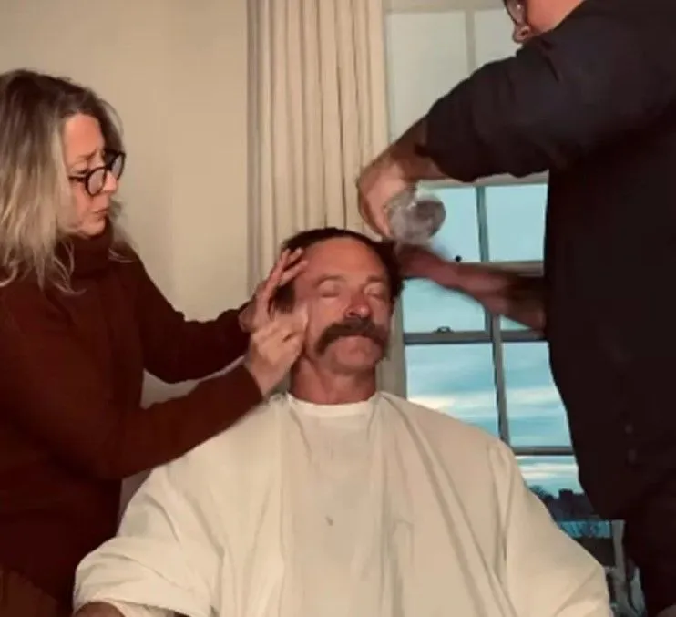 Hugh Jackman yeni rolü için tanınmaz halde