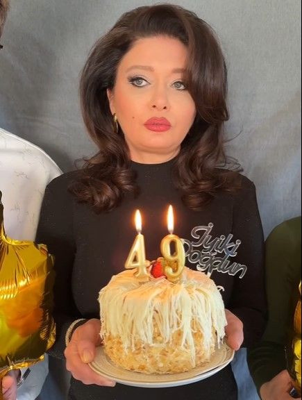 Nurgül Yeşilçay 49 oldu: Mumlarımı gençler için üflüyorum