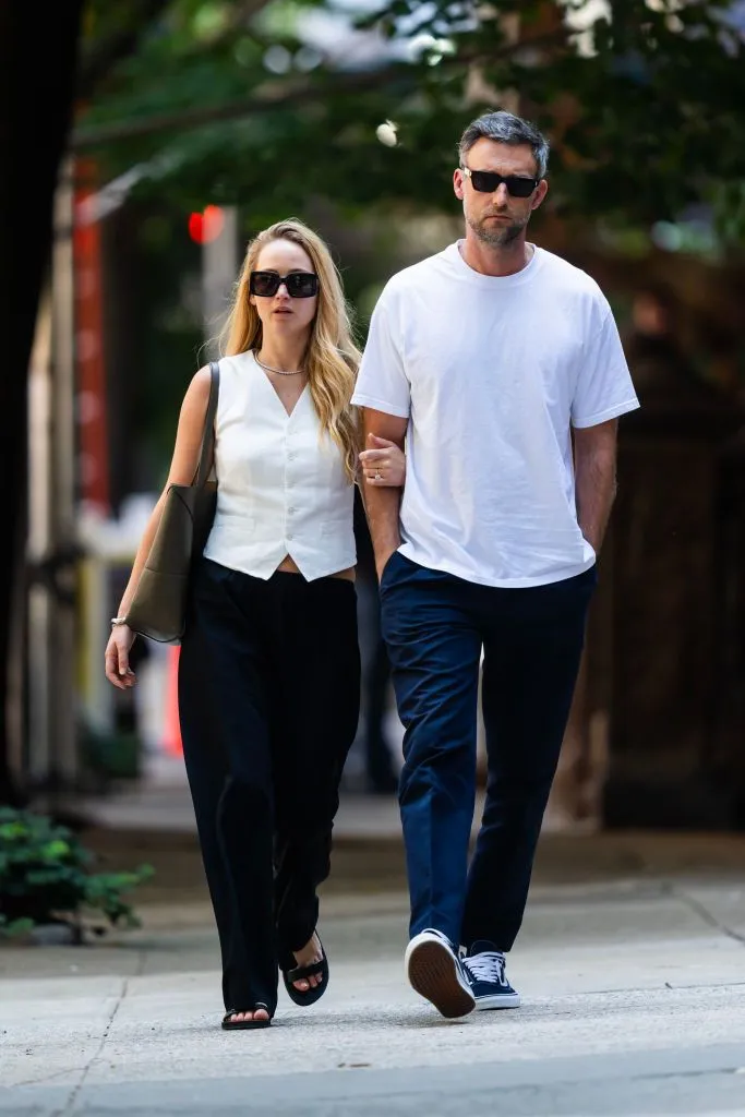Jennifer Lawrence ikinci kez anne oldu