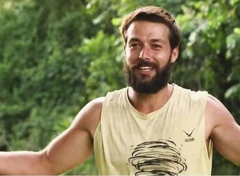 Hilmi Cem ve Pırıl Atasev nişanlandı: İşte ilk kareler...