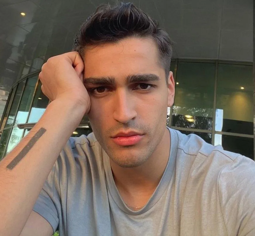 Mert Ramazan Demir asker tıraşı oldu