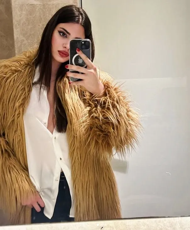 Defne Samyeli’nin kızı Derin Talu Recaizade Mahmut Ekrem’in torunu çıktı