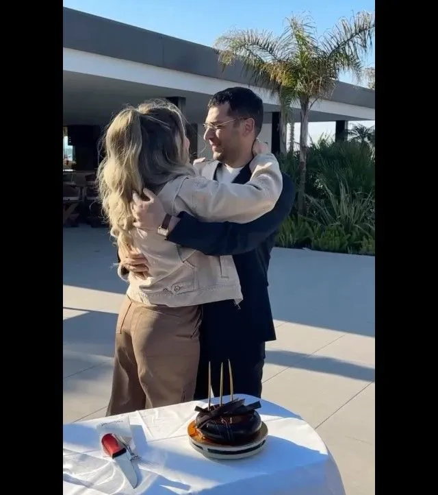Iman Elbani'den eşi Murat Yıldırım'a romantik kutlama