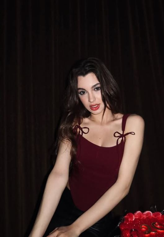 Bir Gece Masalı'nın Canfeza'sı Su Burcu Yazgı Coşkun, 20 yaşına girdi! Doğum günü pozları beğeni topladı