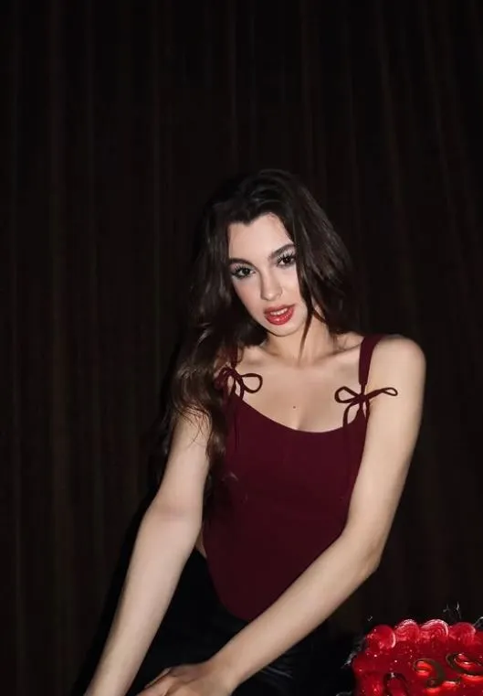 Bir Gece Masalı'nın Canfeza'sı Su Burcu Yazgı Coşkun, 20 yaşına girdi! Doğum günü pozları beğeni topladı