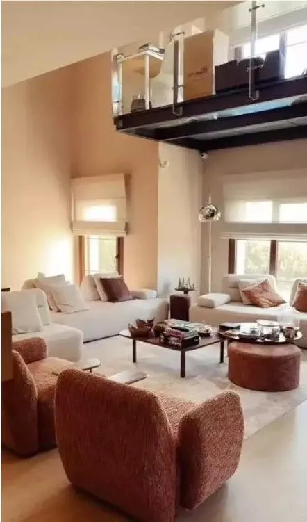 Pınar Altuğ’un lüks evi göz kamaştırdı! Sosyal medyada beğeni yağmuru