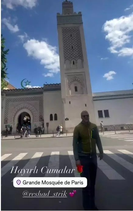 Gamze Özçelik Paris sokaklarında eşi Reshad Strik'e poz verdi