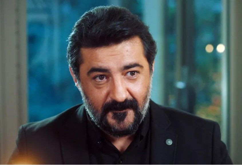 6 saat süren ameliyat geçiren Celil Nalçakan: 1 ay bebek mamasıyla beslendim
